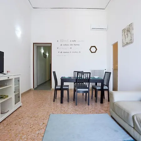 Guesthost - New Start Panoramic Appartement Napels