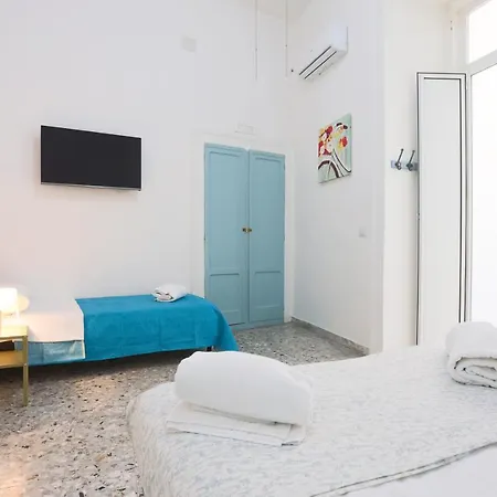 Guesthost - New Start Panoramic Νάπολη